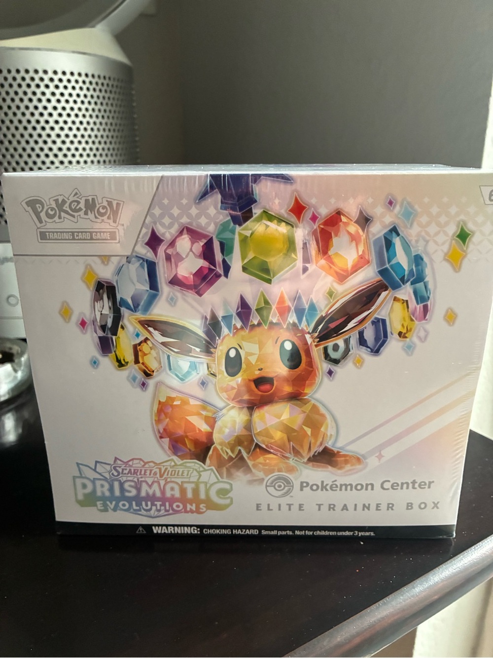 Pokémon Prismatic Eevee Elite Trainer Box